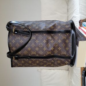 Authentic Louis Vuitton GM - dyed vaccetta